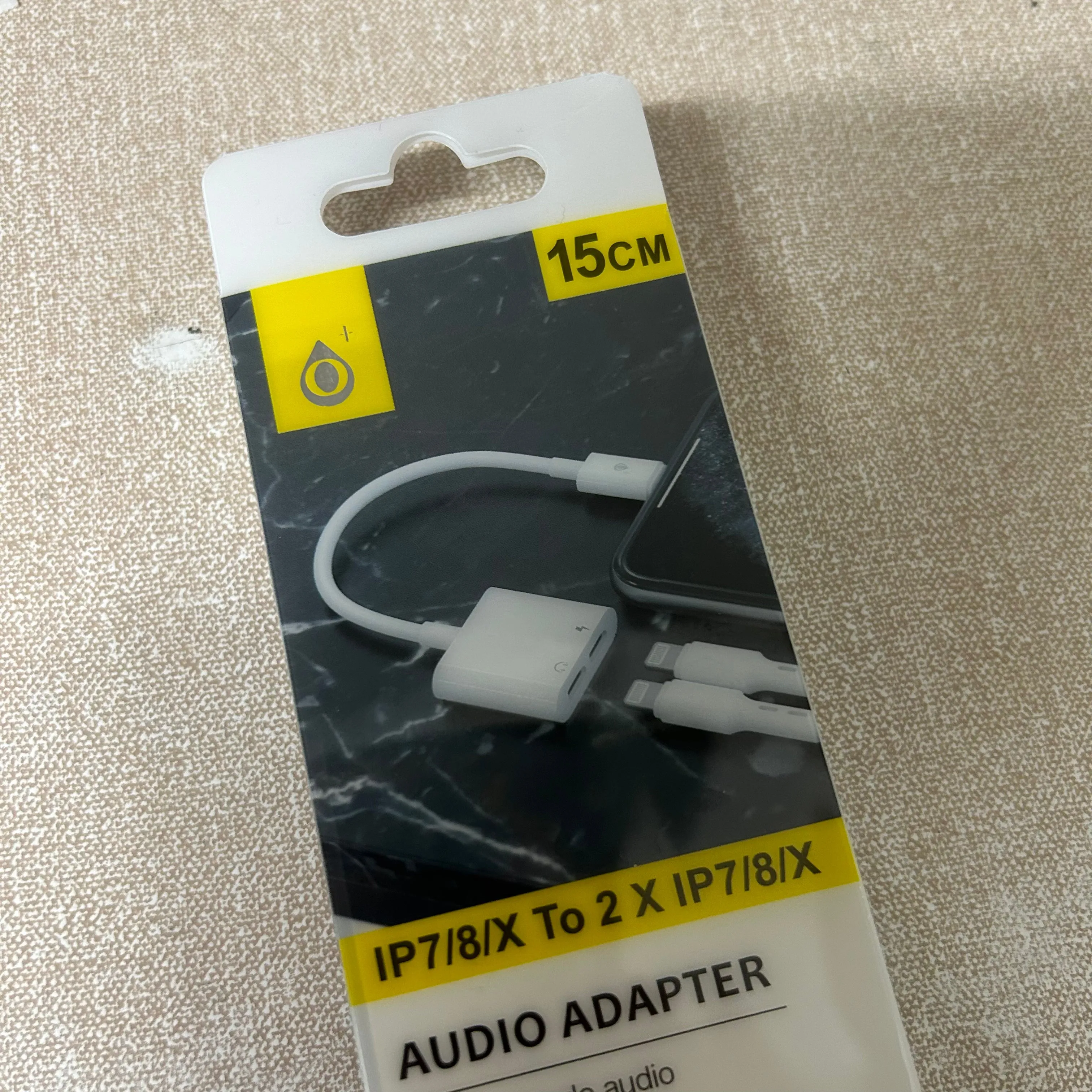 Dual Adapter for Lightning - Aux and Charging