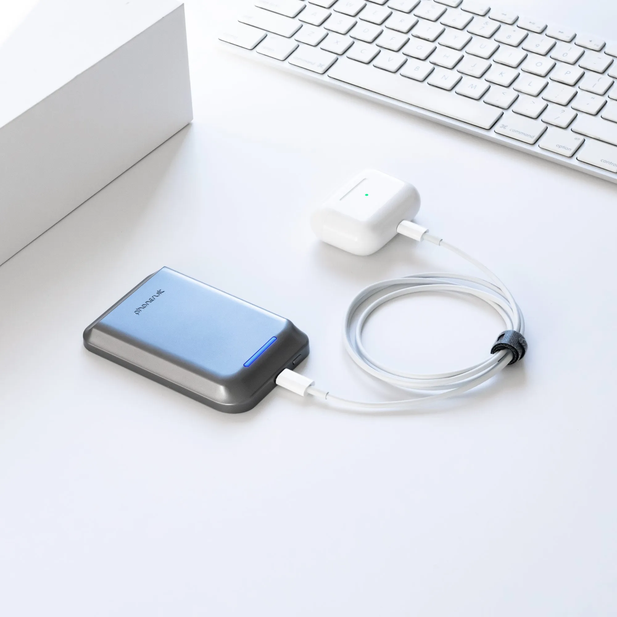 Elite Mag | MagSafe Wireless Portable Pocket Charger & iPhone Battery Pack