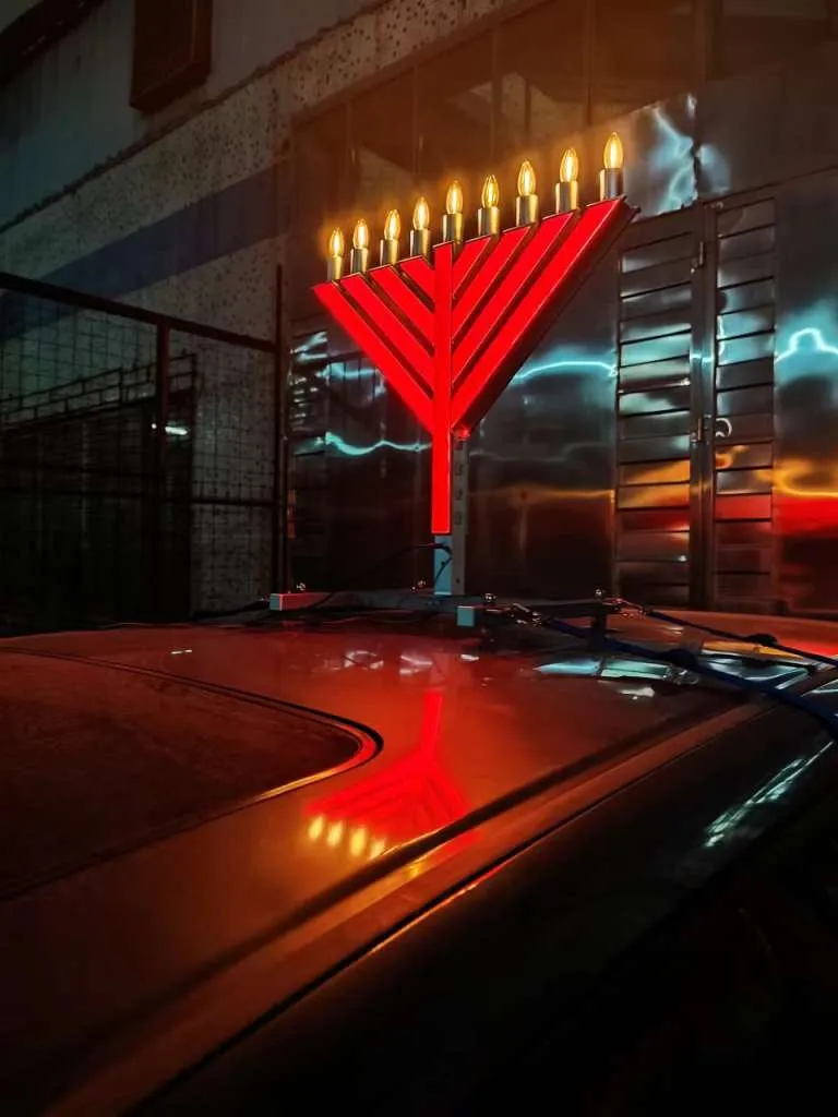 New Chabad LUX 2 ft. LED Car Display Menorah