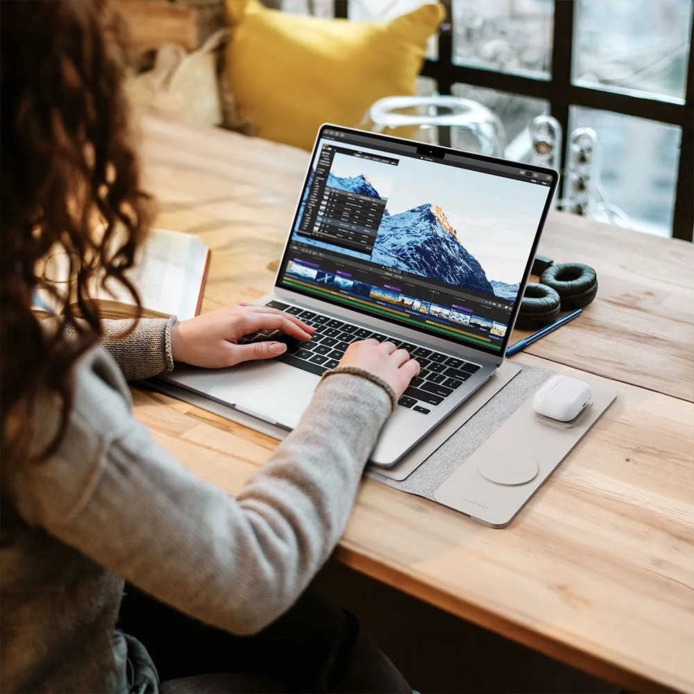 NEXA Laptop Sleeve with Wireless Charging