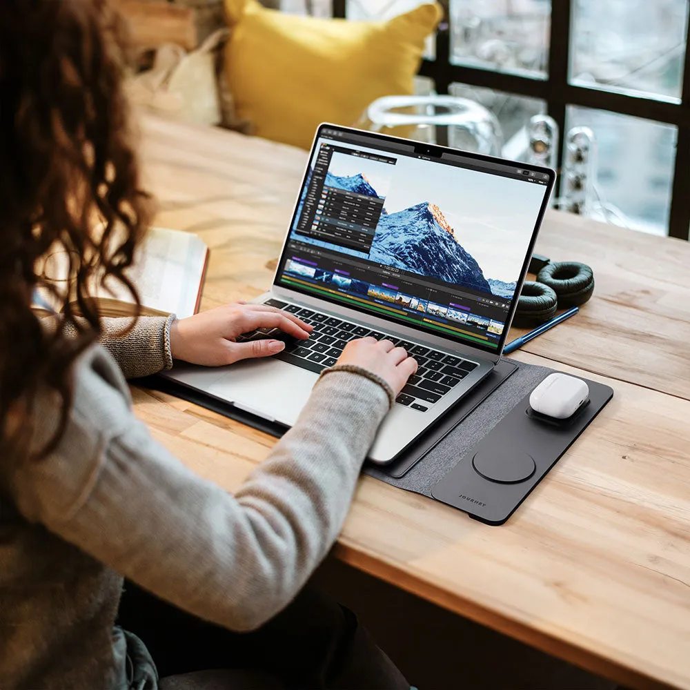 NEXA Laptop Sleeve with Wireless Charging