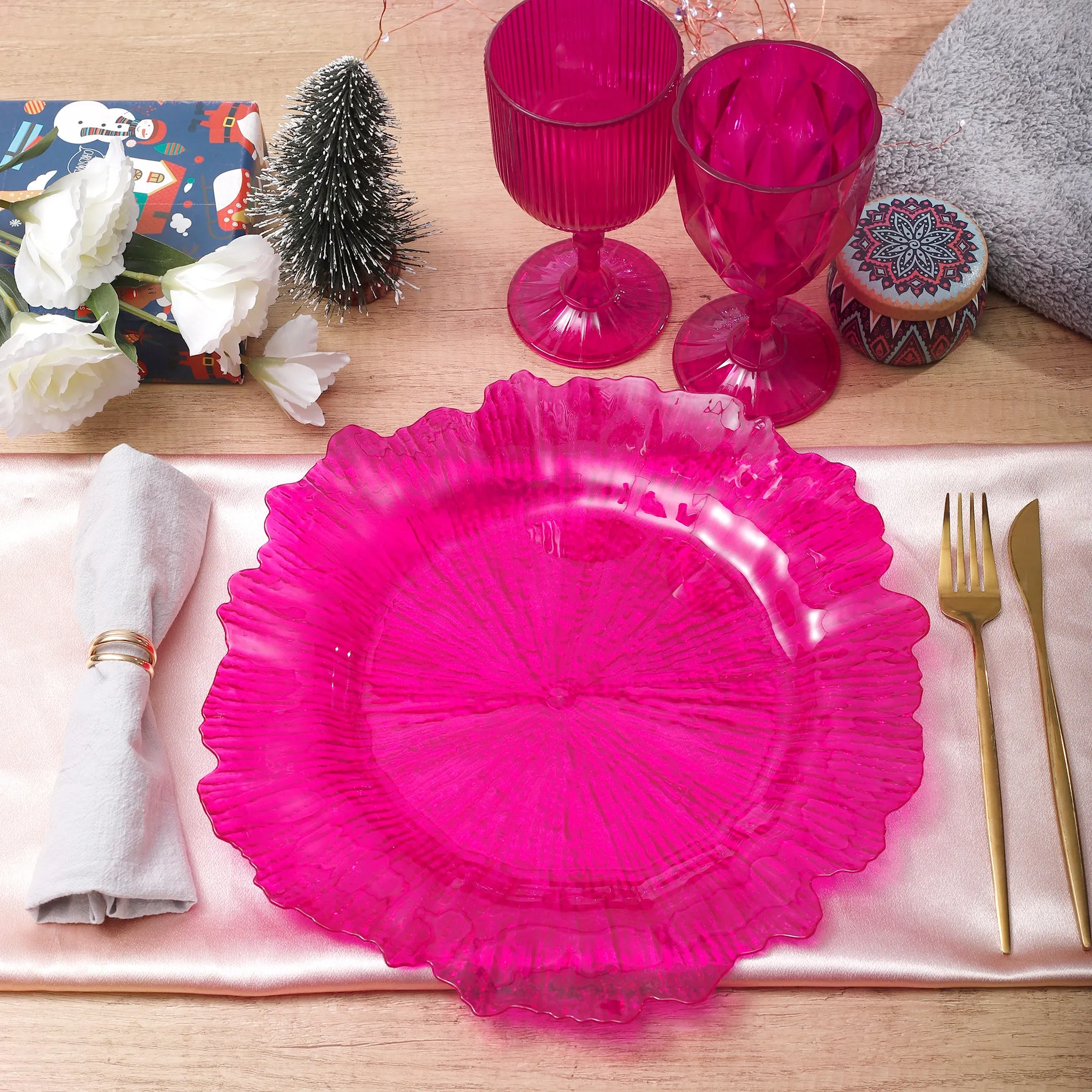 Transparent Reef Plastic Charger Plate - Fuchsia